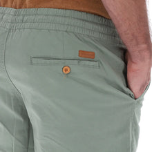 Load image into Gallery viewer, Bermuda Verde Hombre Con Cintura Elástica| Porto Blanco BRMDE-09