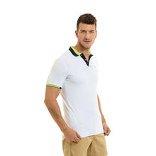 Load image into Gallery viewer, Polo Porto Blanco para Caballero color Blanca Liso Con Detalles Verde y Negro | PLE-2319