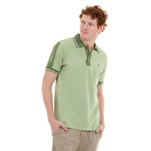Load image into Gallery viewer, Polo Porto Blanco color Verde Claro con detalles Verde Oscuro | PLE-2441