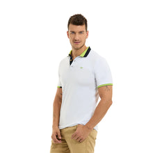 Load image into Gallery viewer, Polo Porto Blanco para Caballero color Blanca Liso Con Detalles Verde y Negro | PLE-2319