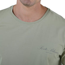 Load image into Gallery viewer, Playera Hombre Porto Blanco Loose Fit Verde Claro con Estampado (TG-25)