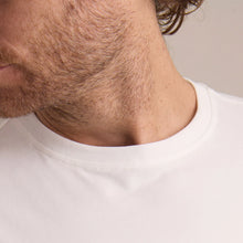 Load image into Gallery viewer, T-Shirt Oversize Porto Blanco de color Blanca y Azul | TLF-07
