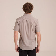 Load image into Gallery viewer, Camisa Porto Blanco Explorer Manga Corta Hombre Alto Rendimiento | Gris CE-2555
