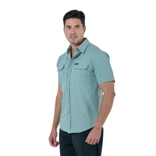 Load image into Gallery viewer, Camisa Fisher Hombre Manga Corta Verde Claro Alto Rendimiento (CMFMC-2695)
