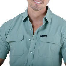 Load image into Gallery viewer, Camisa Fisher Hombre Manga Corta Verde Claro Alto Rendimiento (CMFMC-2695)

