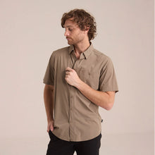 Load image into Gallery viewer, Camisa Porto Blanco Explorer Manga Corta Hombre Alto Rendimiento | Verde Militar CE-2553
