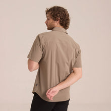 Load image into Gallery viewer, Camisa Porto Blanco Explorer Manga Corta Hombre Alto Rendimiento | Verde Militar CE-2553
