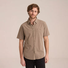Load image into Gallery viewer, Camisa Porto Blanco Explorer Manga Corta Hombre Alto Rendimiento | Verde Militar CE-2553
