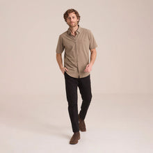 Load image into Gallery viewer, Camisa Porto Blanco Explorer Manga Corta Hombre Alto Rendimiento | Verde Militar CE-2553
