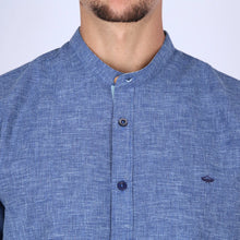 Load image into Gallery viewer, Camisa Porto Blanco de Caballero Cuello Mao Azul | E-2108
