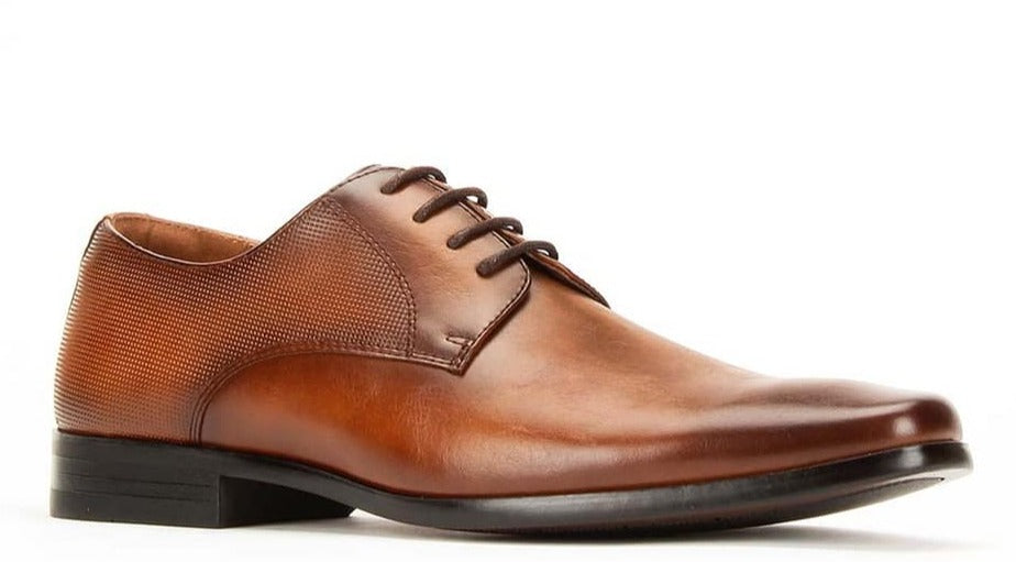 BE-C154 Cognac Shoe