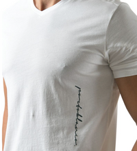 Load image into Gallery viewer, T-11 T-shirt Camiseta Hombre Corte Regular Premium
