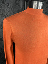 Load image into Gallery viewer, MN01 Rust Turtle Neck
